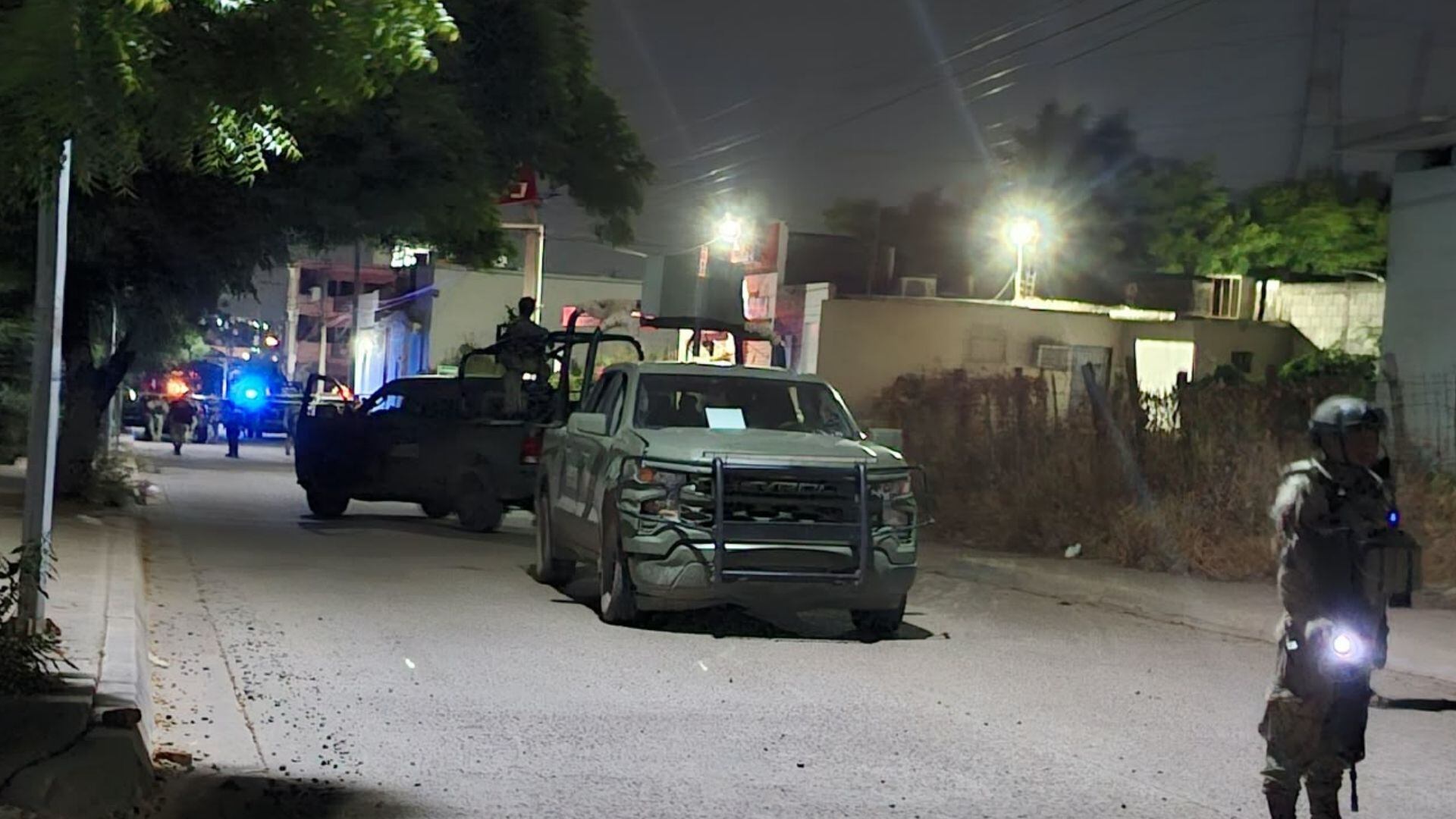 Asesinan a un hombre a balazos frente a un expendio en Culiacán