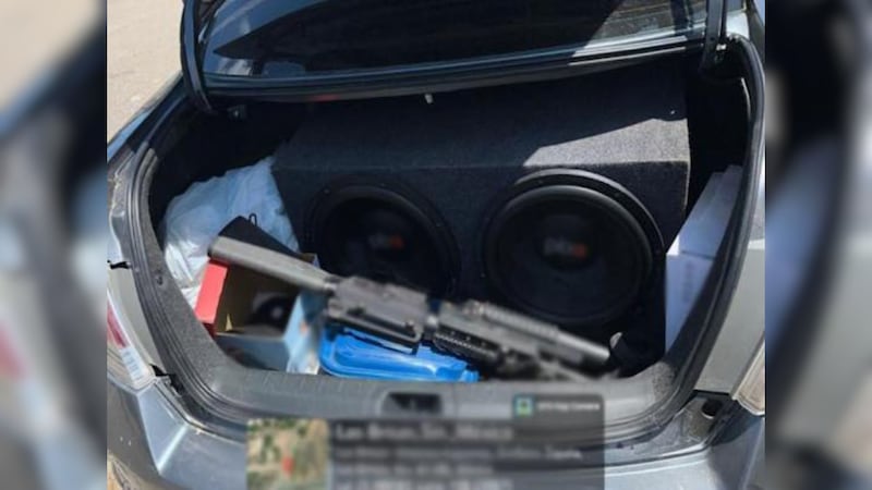 Detenido en Guasave con carro robado y arma