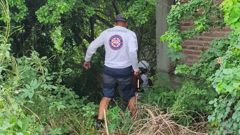 Buscan a Pedro Alberto en canal de Mazatlán