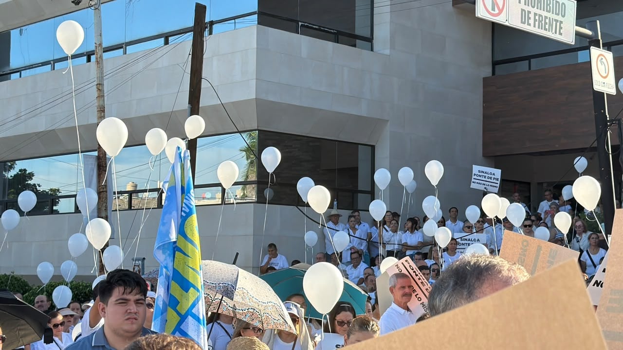 VIDEO| Ciudadanos en Culiacán marchan por la paz ante dos años de violencia en Sinaloa