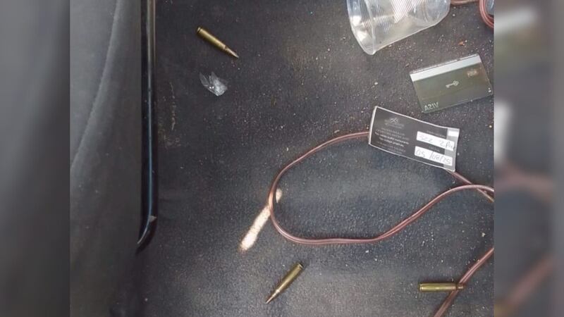 Aseguran carro con pastillas de fentanilo en La Conquista, Culiacán