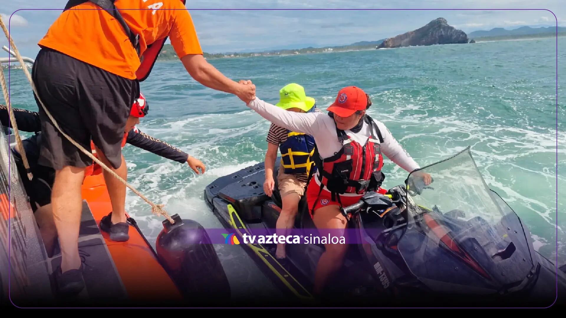 Rescatan a tres adultos mayores del fuerte oleaje provocado por huracán Rachel en Mazatlán
