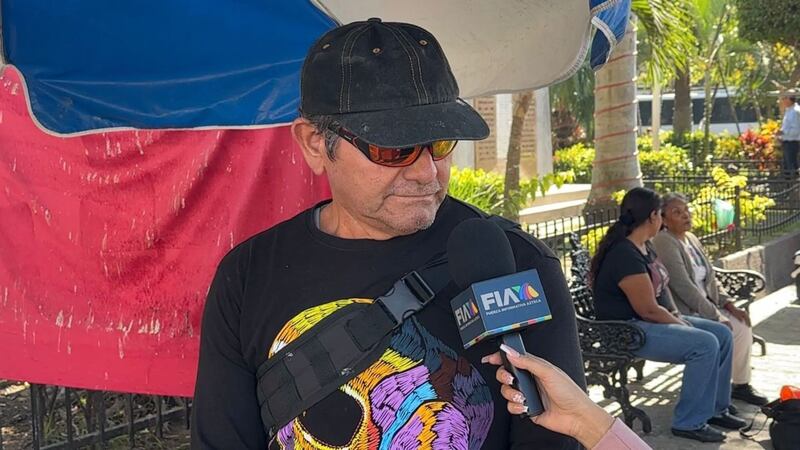 Daniel, "El Rey Palomo" de Mazatlán.jpg