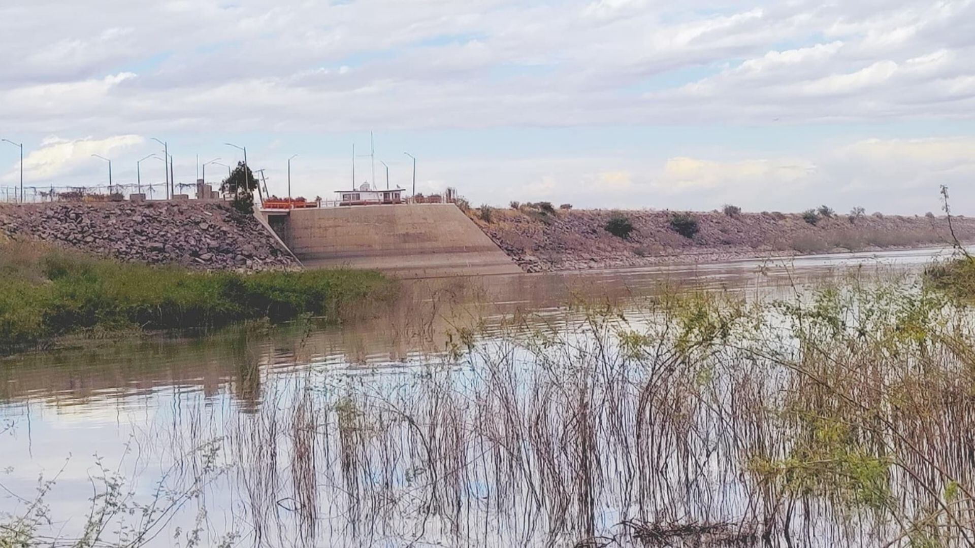 Presa Eustaquio Buelna